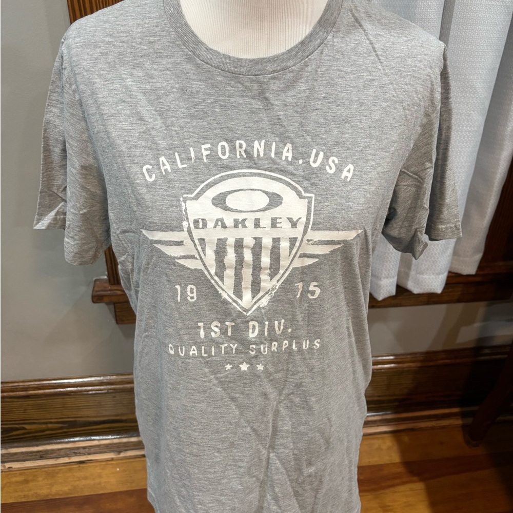 Oakley Heather Gray Graphic Tee